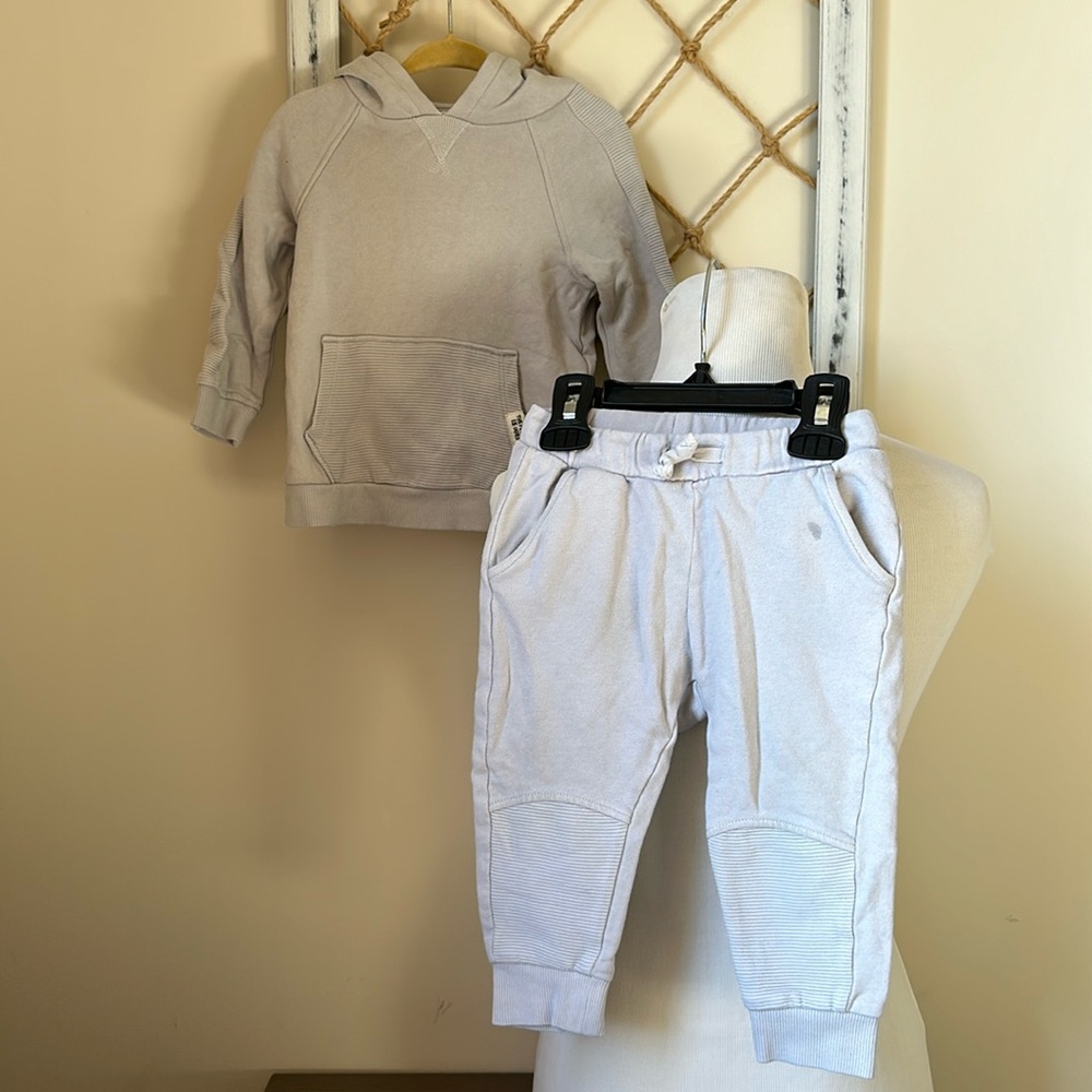 H&M Baby matching set hoodie and jogger pants size 12 months